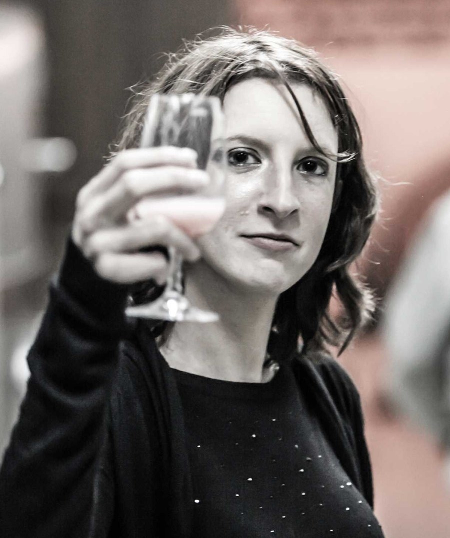 Élise Balland, responsable commerciale et administrative
